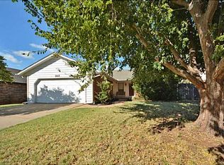 2213 Tracys Ter, Edmond, OK 73013