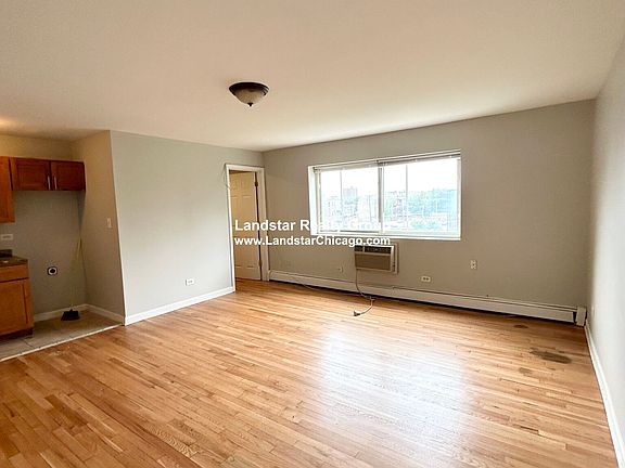 5th image of 4725 S Michigan Ave 3e #3E