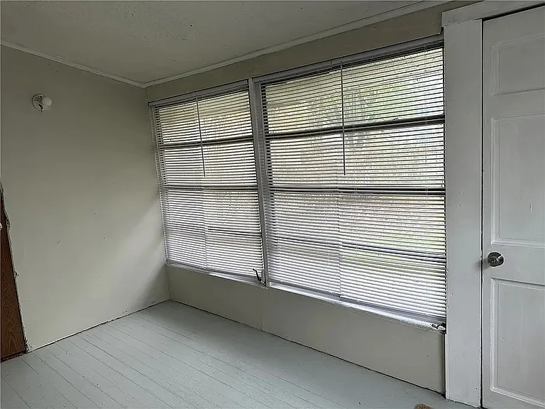 53 Roser St — Photo 9