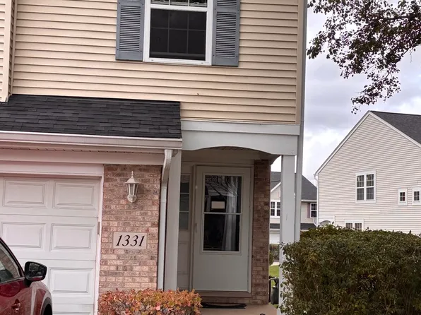 1331 Harvest Dr, Crest Hill, IL 60403