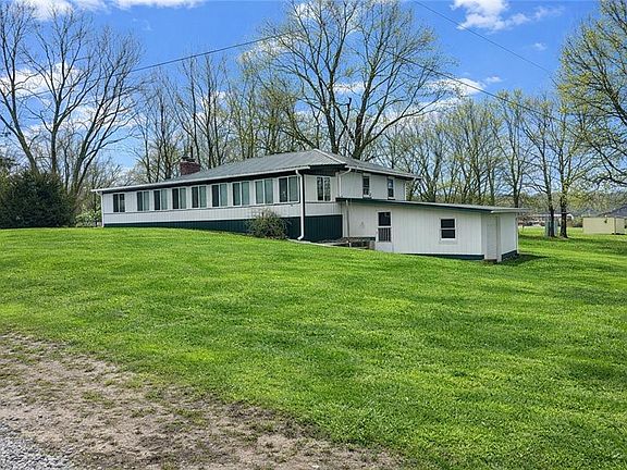 3rd image of 170 NE 1011th Rd