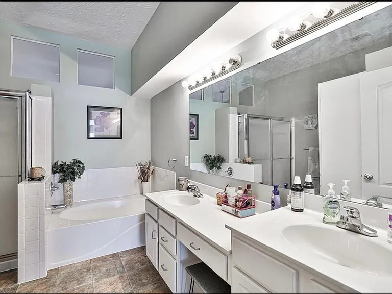 4331 Marival Dr — Photo 12