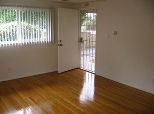 195 E Woodbury Rd, Altadena, CA 91001