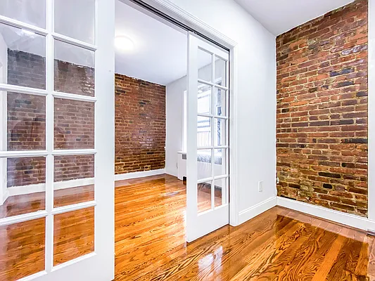 Rented by Voro New York | media 27