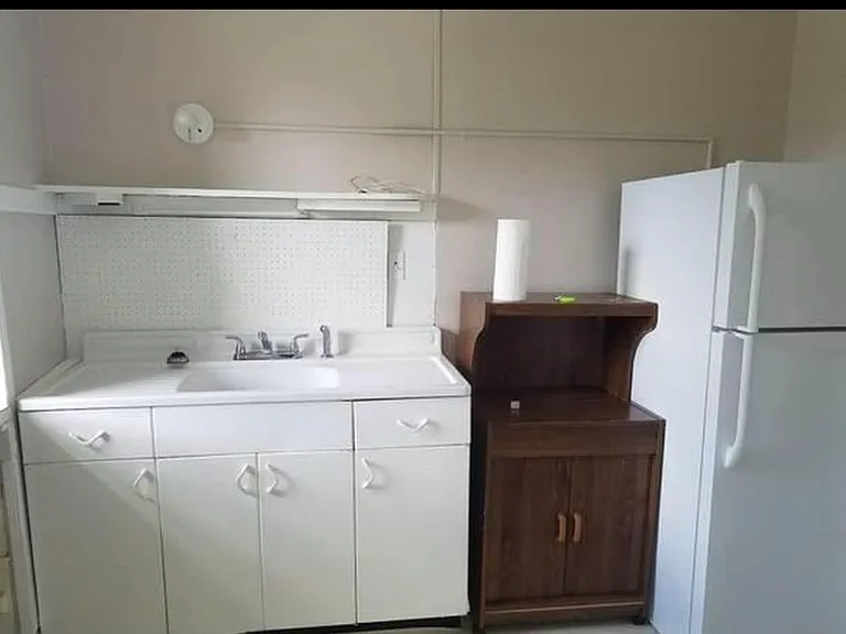 301 S Mills St #3 — Photo 8