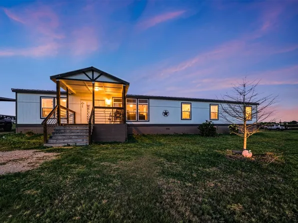 2493 County Road 464, Elgin, TX 78621