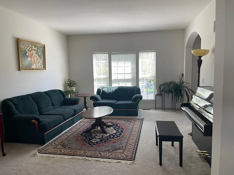 10449 Anzeiger Ave — Photo 5