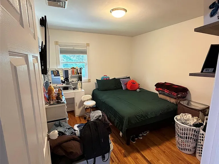 6 Raphael St — Photo 17