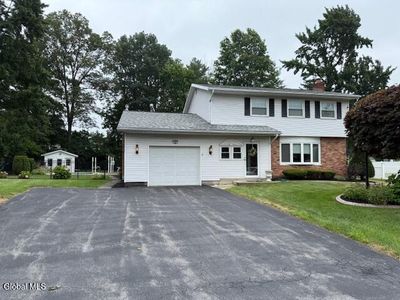 26 Gaslight Drive, Albany, NY, 12205