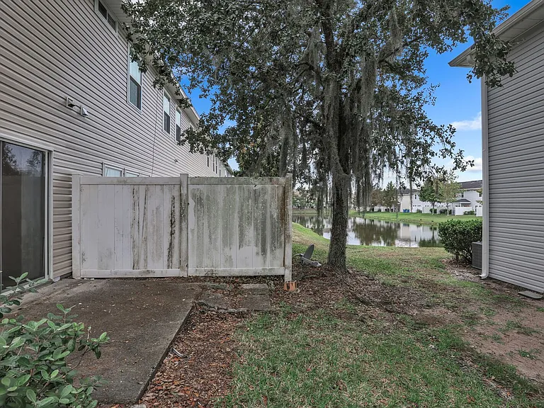 1692 Biscayne Bay Cir — Photo 17
