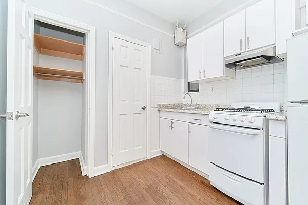 Rented by Living New York | media 15