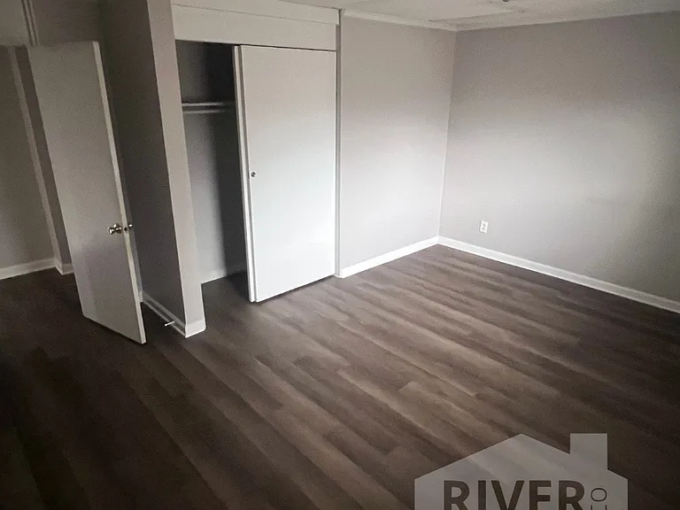 111 Parker Dr — Photo 8