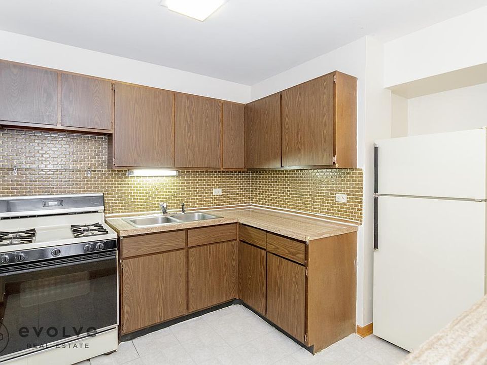 1st image of 873 W Lill Ave #875C3