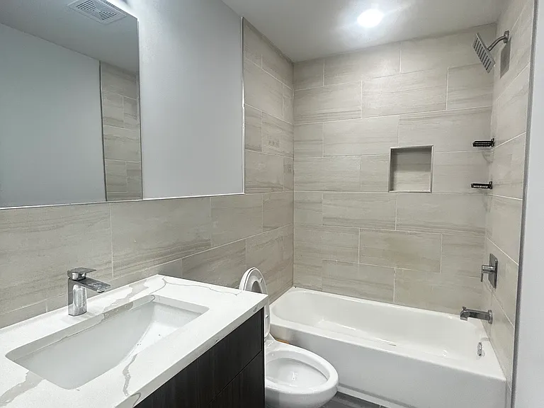 2204 N Marshall St #3 — Photo 8