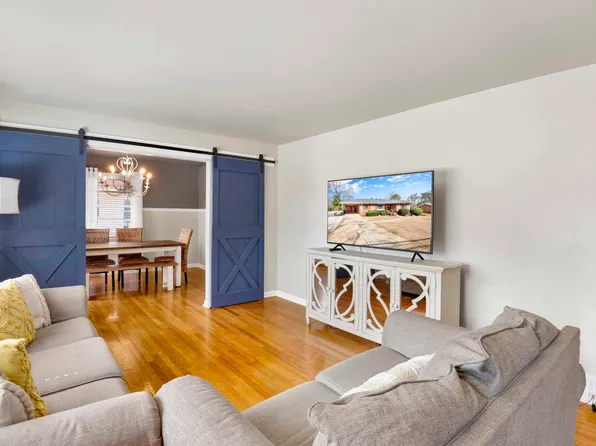 105 Avalon Ave, Hueytown, AL 35023