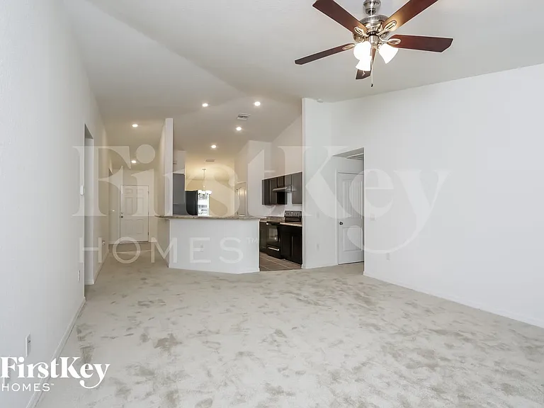 4611 Belladonna Ave — Photo 3