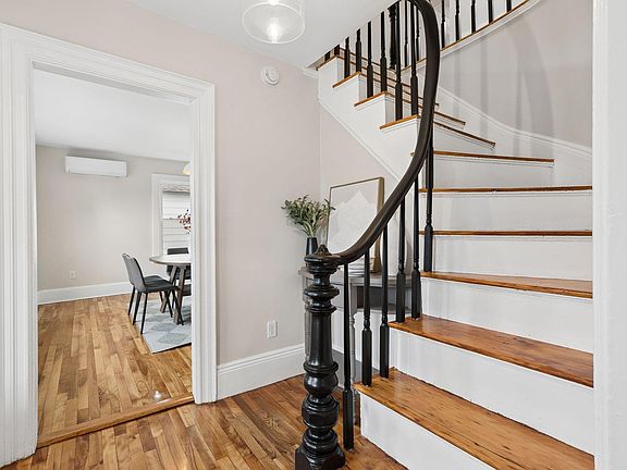5th image of 1021 Congress Street