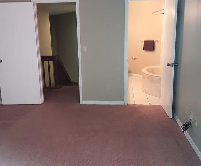 10041 Romaine Cir N — Photo 20