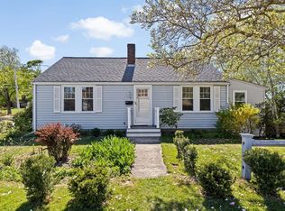 6 Holbrook Rd, Weymouth, MA 02191