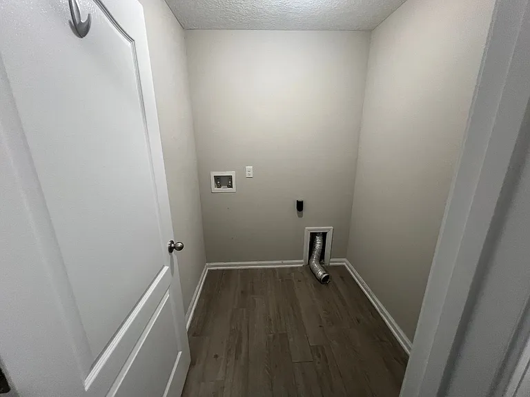 494 Northside Dr S — Photo 26