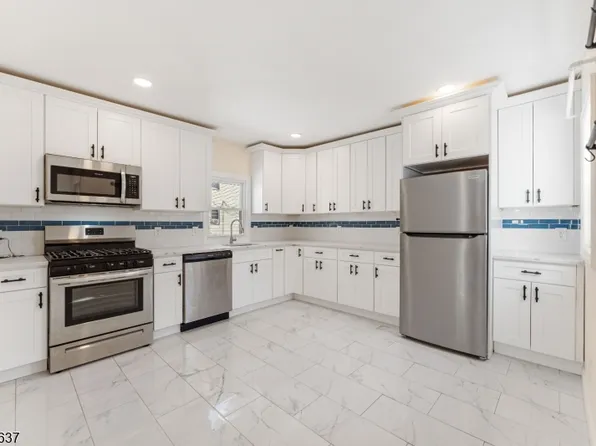 38 Linwood Pl, East Orange City, NJ 07017