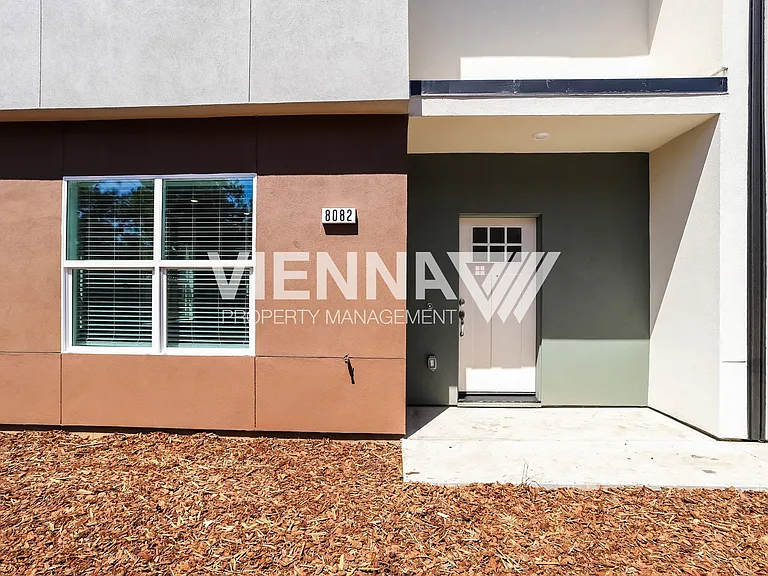 8082 Quiet Knolls Dr — Photo 17