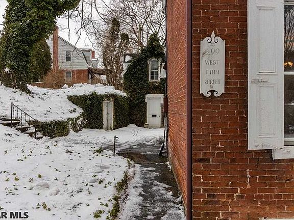 5th image of 299 W Linn St