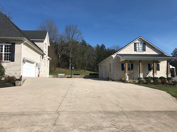 Shop/Garage with Office