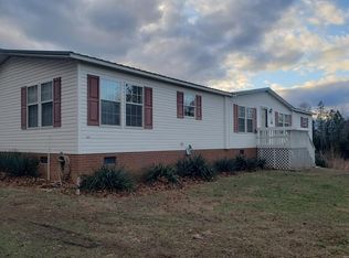 1061 Chestnut Ridge Rd, Keeling, VA 24566