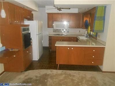 2nd image of 810 N 59th St