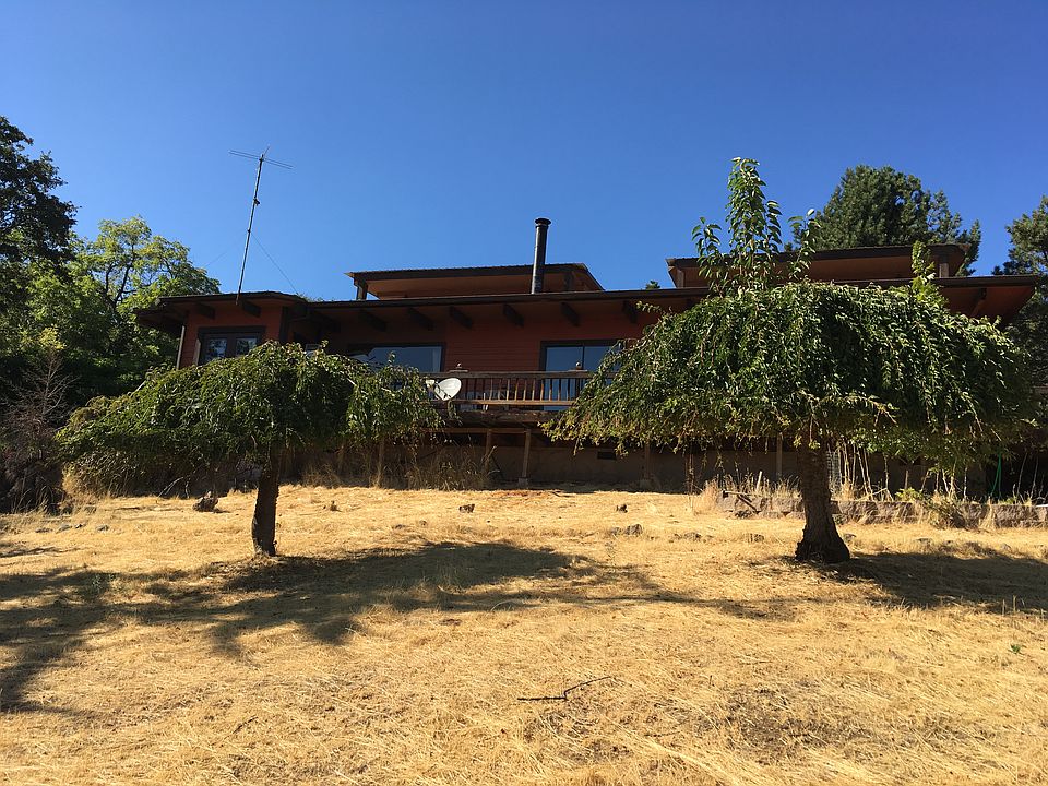 2nd image of 80 Courtney Rd