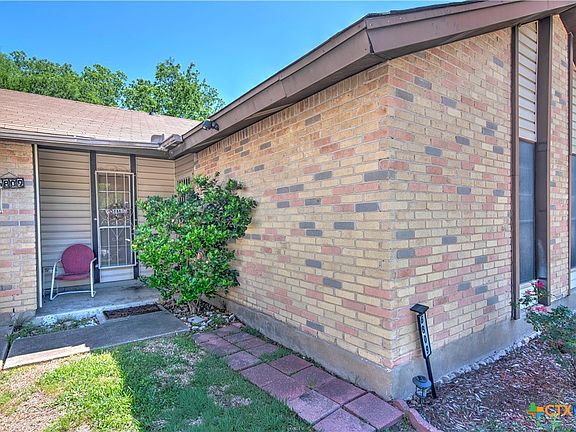 5th image of 6809 Hillcroft Dr