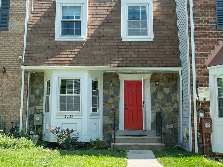2751 Sweet Clover Ct — Photo 1