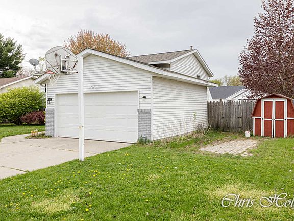 3rd image of 5719 36th Ave