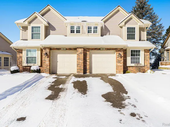 713 Whisperwood Trl, Fenton, MI 48430