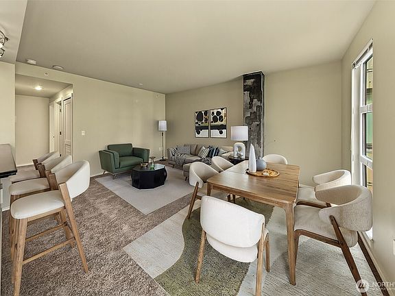 5th image of 81 Clay Street #527