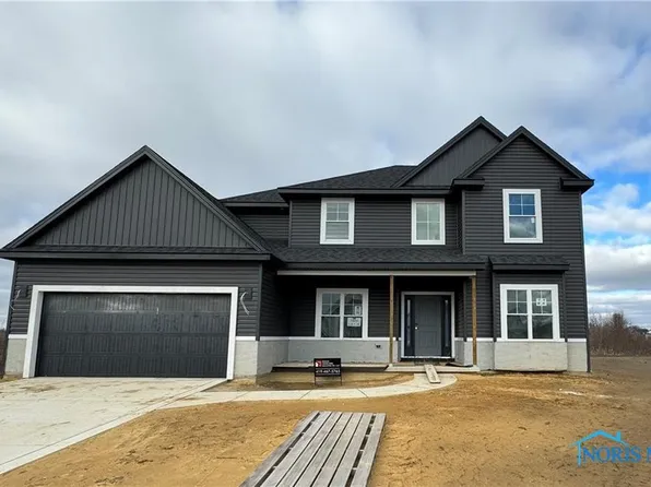 1406 Roberts Cir, Waterville, OH 43566