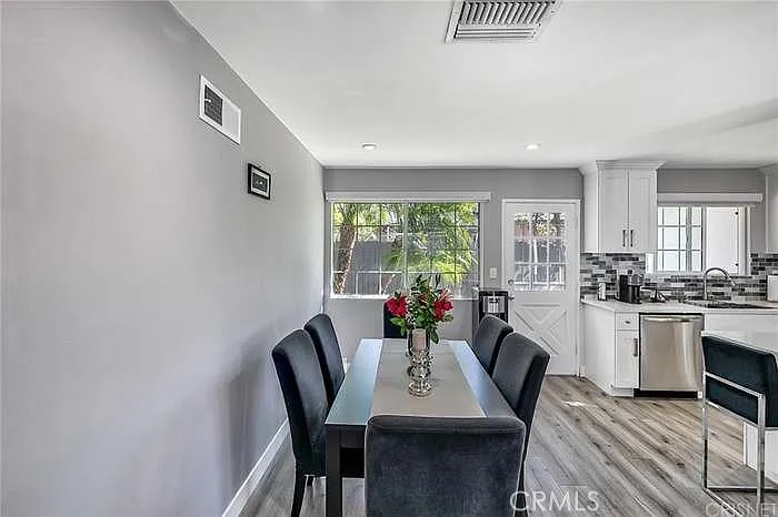 19221 Napa St — Photo 12
