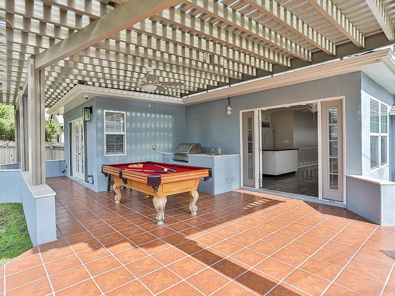 5907 Yarmouth Ave — Photo 19