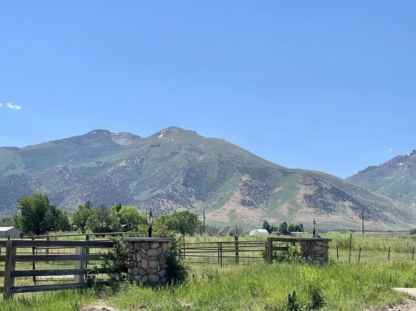 2623 N Canyon Rd, Lamoille, NV 89828