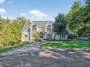 16499 Horseshoe Ridge Rd, Chesterfield, MO 63005