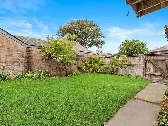 4th image of 8519 Wild Basin Dr