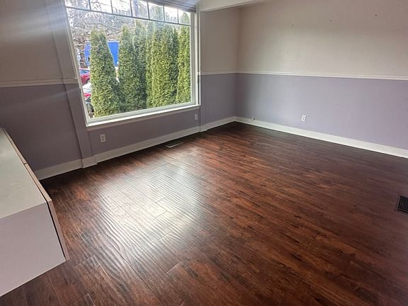 2nd image of 27 S Arthur St #27A