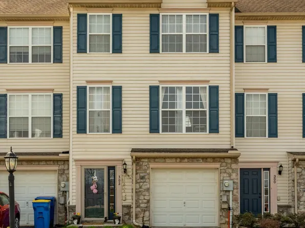 302 Mesa Ln, York, PA 17408