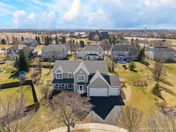 11703 Barberry Ct, Huntley, IL 60142