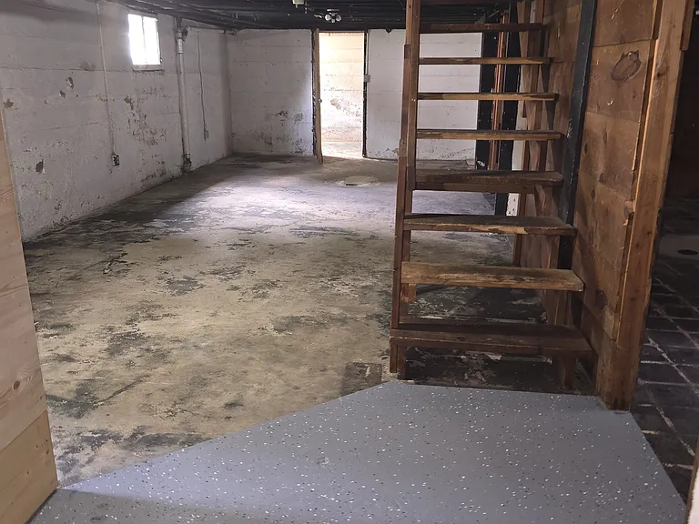 616 E Harrison St — Photo 27