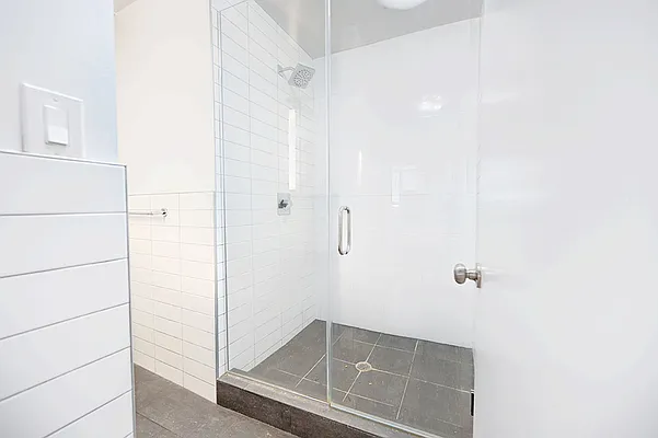 Rented by Urbane Brokerage | media 8