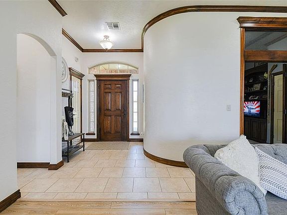 4th image of 3708 Saint Augustine St