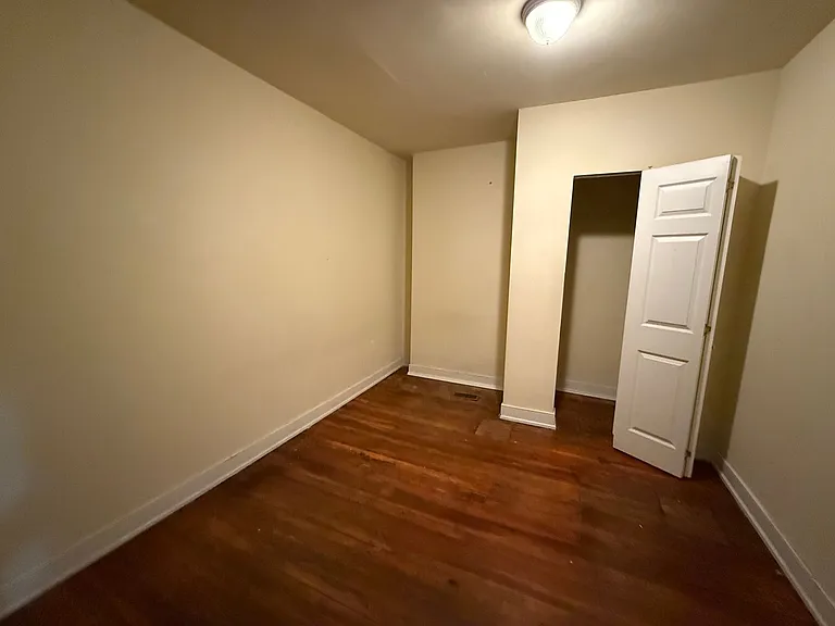 1242 Parkwood Ave — Photo 9