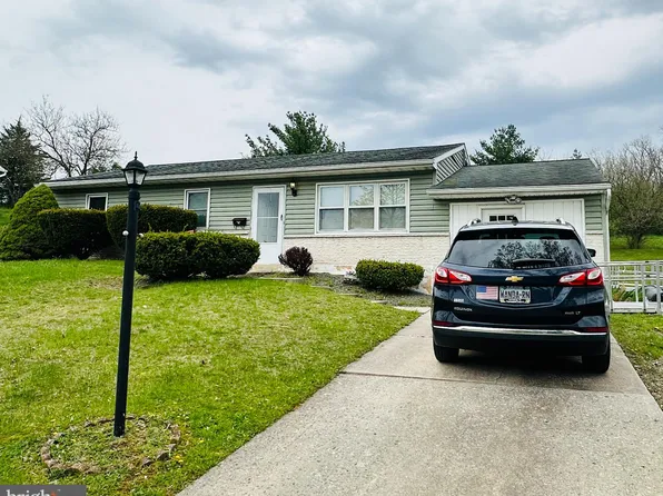 3744 Tudor Dr, Harrisburg, PA 17109